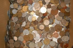 5kg fémpénz vegyes világ régi és új