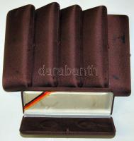 6db 2 férőhelyes díszdoboz, 27,5mm átmérőjű érmékhez, teljesen újak,csak szépséghibákkal