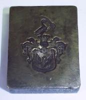 XIX. sz vége Címeres bronz lemeznyomó (cigaretta-tárcába) / Seal maker in metal 5x7 cm