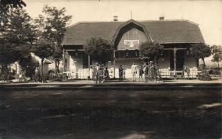 Budapest III. Római fürdő vasútállomás photo
