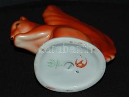 Vegyes porcelán tétel: klf állat figurák, kistányérok, vázák, hamutálak, tálak, stb. Összesen 20 db