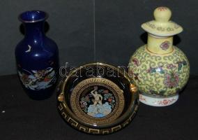 Vegyes porcelán tétel: klf állat figurák, kistányérok, vázák, hamutálak, tálak, stb. Összesen 20 db