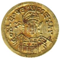 Bizánci Birodalom / Konstantinápoly I. Leó 454-474. Solidus Au "VICTORIA AVGGG A / CONOB" (4.36g) T:2,2- Byzantine Empire / Constantinople Leo I. 454-474. Solidus Au "VICTORIA AVGGG A / CONOB" (4.36g) C:XF,VF RIC 605, Friedberg 25.