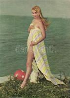 cca 1950 4 db amerikai pin-up girl kép / 3 pin up girls photo 14x20 cm