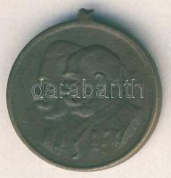 1914. "Világháború - Emlék" kis Br medál sérült füllel (19mm) T:2