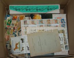 Több ezer darabos vegyes magyar és külföldi gyufacímke tétel, nagyrészt rendezetten!