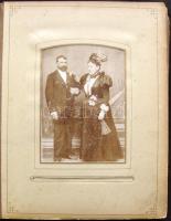 cca 1870-1890 Családi fotóhagyaték: Régi, sérült, bőr fotóalbum 20 db keményhátű fotóval, közte 48-a...