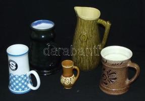 Egy doboz vegyes porcelán és kerámia tétel