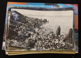 118 db modern képeslap - 62 db magyar városkép és 56 db művészi lap, sok használatlan