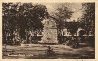 Derecske hősök szobra