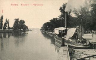 Siófok kikötő gőzössel
