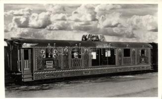 Szent István Jubileumi év 1938; a Szent Jobb aranyvonata