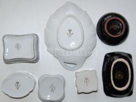 4 db dekoratív NDK porcelán szelence és 3  hamutál / 4 East German bonbonnieres and 3 ashtrays
