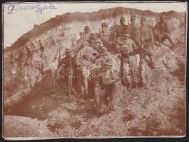 Katonai fotón Gózon Gyula, a fotó kissé sérült 11,5x8,5 cm