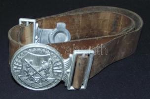 1950-es évekből szabadságharcos övcsat és öv