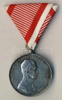 1916. Vitézségi Érem "Fortitudini / IV.Károly" nagy ezüst variáns szalaggal T:2- ph.