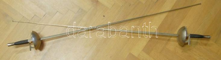 cca 1930 2 db szép kivitelű gyakorló vívó-tőr - pár Toledo jelzésű pengével szép állapotban / Vintage fencing swords. cca 1930 2 pieces with Toledo signed daggers