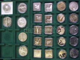 Forint emlékveretek; összesen 26db, köztük ezüstök: 1974. 50Ft Ag + 100Ft Ag (2x) "50 éves az MNB" T:BU + 1978. 200Ft Ag "Első magyar aranyforint" T:BU + 1980. 200Ft "Téli olimpia-Lake Placid" T:PP + 1985. 100Ft 3klf db "Természetvédelem - vadmacska, mocsári teknős, vidra" sor T:BU + 1985. 100Ft "Kulturális fórum" T:BU + 1997. 750Ft Ag "Labdarúgó VB" T:PP Tanúsítvánnyal! + 2000. 3000Ft Ag "Veszélyeztetett állatvilág-hód" T:BU Csak 3000db! + 2001. 200Ft 4 klf db "János Vitéz, Pál utcai fiúk, Toldi, Lúdas Matyi" sor T:PP + 2002. 1000Ft "Üzenet" szétcsavarható! T:BU + 2002. 500Ft "Sakk" T:BU Csak 5000db! + 2005. 500Ft "100 éves az első magyar postaautó" T:BU Csak 5000db! + 2006. 1000Ft "Ford T-Modell" T:PP + 2007. 1000Ft "Libelle" (2x) T:PP + 2007. 1000Ft "Libelle" T:BU + 2008. 1000Ft "Puskás Tivadar-A telefonhírmondó feltalálója" Ag (2x) T:PP + 2009. 1000Ft "Bánki Donát" (2x) T:PP