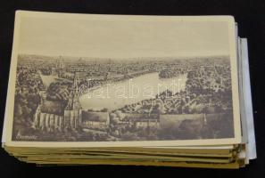 100 db vegyes, modern európai képeslap, sok régivel / 100 mixed European B/W town-view cards