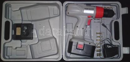 18V Elektromos csavarozó- és fúrókészlet bitfejekkel és fúrószárakkal (hiánytalan állapotban)