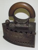 Régi szenes vasaló 20 cm-es vasalófelülettel