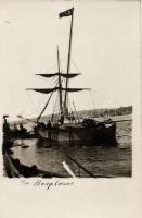 Yacht on the Bosphorus shop