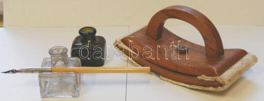 Kis írószer tétel: régi tapper jó állapotban, 2 db tintás üveg és egy toll