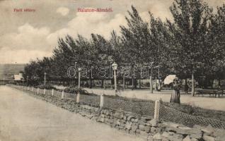 Balatonalmádi parti sétány (Rb)