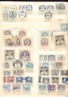 245 db magyar illetékbélyeg kivágásokkal, összefüggésekkel berakólapokon