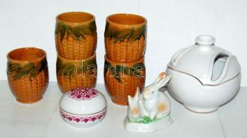 Hatalmas mázas kerámia tétel: eredeti mázas miskakancsó, poharak, kancsók, vázák, tálak és egy Holló...