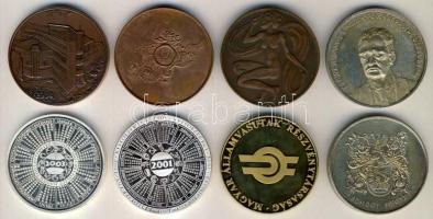 8db különféle emlékérem: 2001. "Nagykanizsa Dráva-Mura Eurorégió" Ffém + 2003. Nagykanizsa...