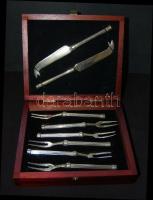 6 személyes sajtvilla készlet 2 késsel bélelt fadobozban