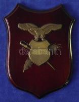 Katonai Biztonsági Hivatal fa és fém plakettje díszdobozban