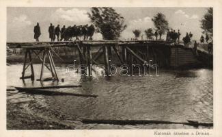 Military WWI Hungarian soldiers crossing the river Drina