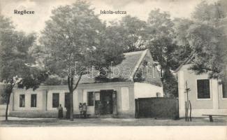 Regőce School street