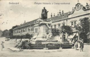 Szekszárd polgári fiúiskola, Szegzárd Szálloda és Garay-szobor (EK)