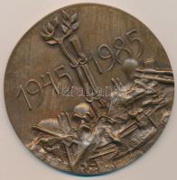 1985. "Magyarország 1945-1985." nagyalakú Br emlékplakett (d=96mm) T:2