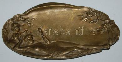 Szép réz hamutál domborművel 11x20cm