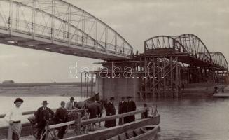 Tiszai híd építése, photo