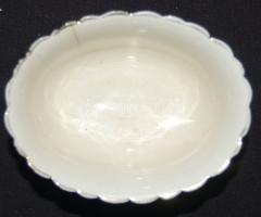 XIX. századi fajansz porcelán tálka hajszálrepedésekkel és kis lepattanással