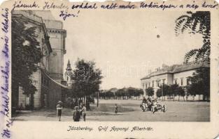 Jászberény Gróf Apponyi Albert tér automobillal