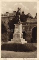 Miskolc Rudolf laktanya, honvéd szobor (EK)