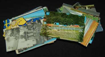 Svédország 250 db modern színes képeslap, közte 14 régebbivel, sok érdekességgel