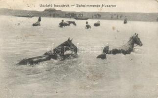Military WWI cavalrymen in the river (EK)