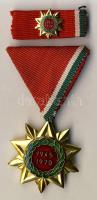1970. "Felszabadulási Jubileumi Emlékérem" kitüntetés miniatűrrel, eredeti dísztokban T:1-