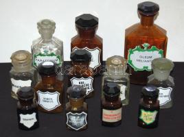 12 db klf méretű régi gyógyszeres üveg