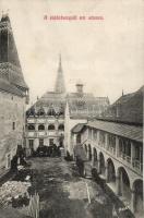 Vajdahunyad courtyard