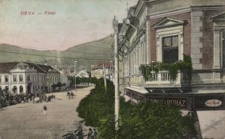 Déva main square (fa)