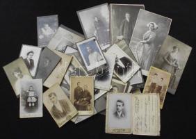 1880-1910  37 db klf keményhátú fekete-fehér és színes fotó