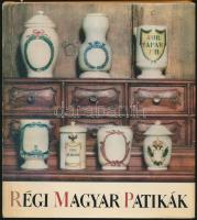 1971  Nékám Lajosné: Régi magyar patikák, Corvina Kiadó, Bp., néhány szöveg közti fekete-fehér ábrával